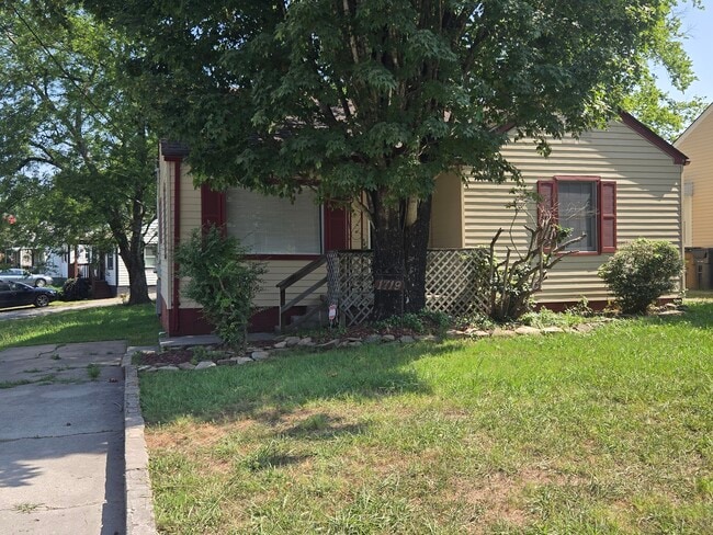 Building Photo - 1719 McClung Ave