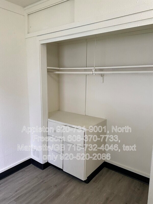 Building Photo - S7559 US-12