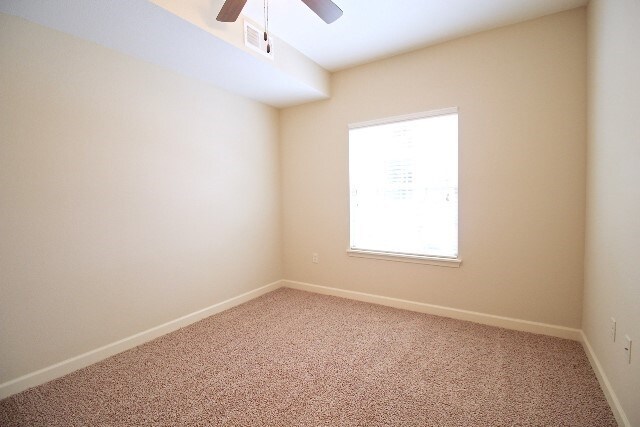 Foto del edificio - 6439 NW 70th St