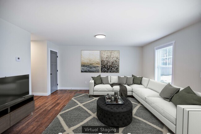 Building Photo - 409 Concord St