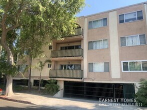 Building Photo - 14850 Hesby St