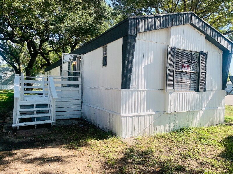Foto principal - 1600 Main St