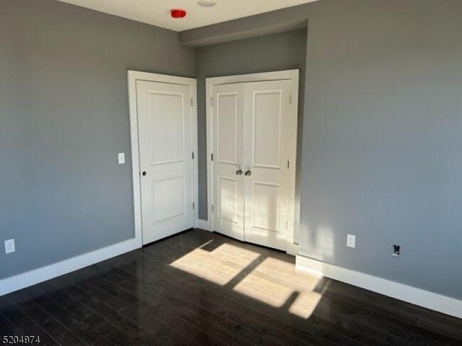 Building Photo - 1301 Roselle St