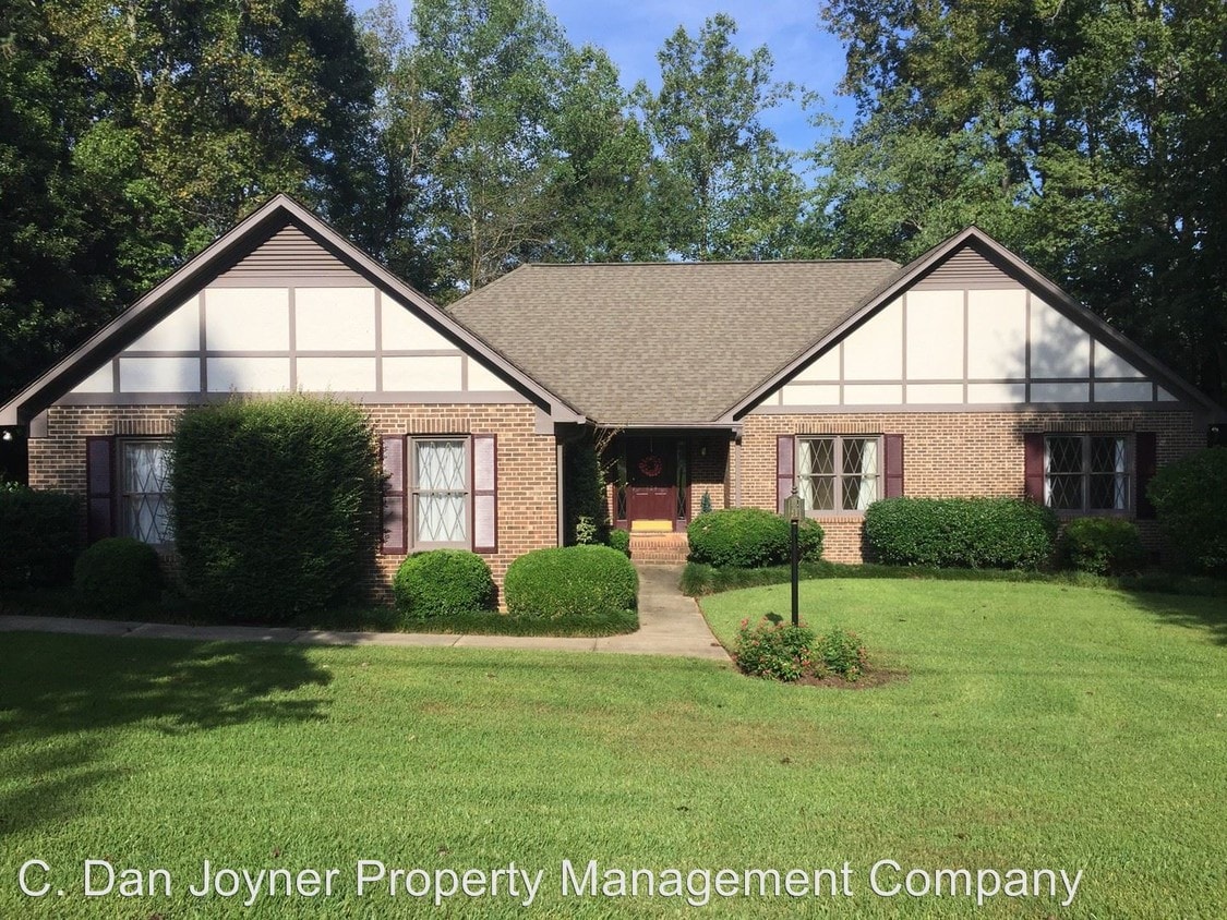 3 br, 3 bath House 124 Shannon Lake Circle House Rental in