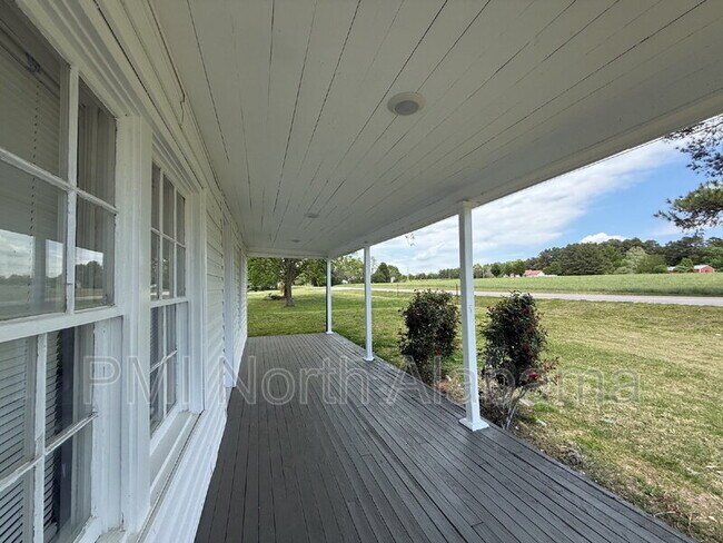 Foto del edificio - 23391 Mooresville Rd