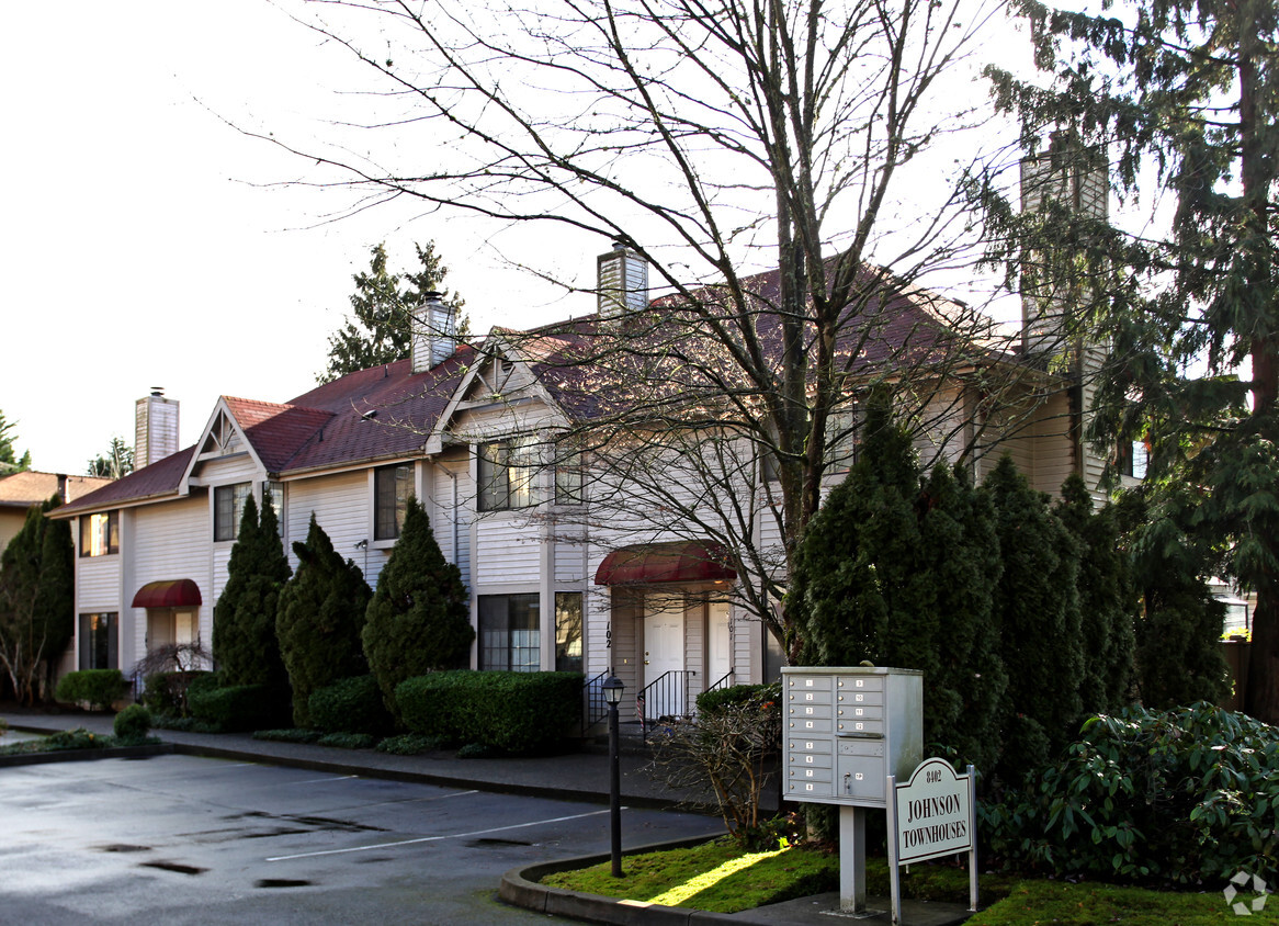 Building Photo - Johnson Place