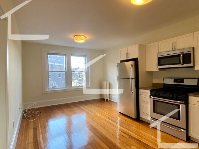 Foto del edificio - Nicely Renovated 2BR/1Bath in Brookline!