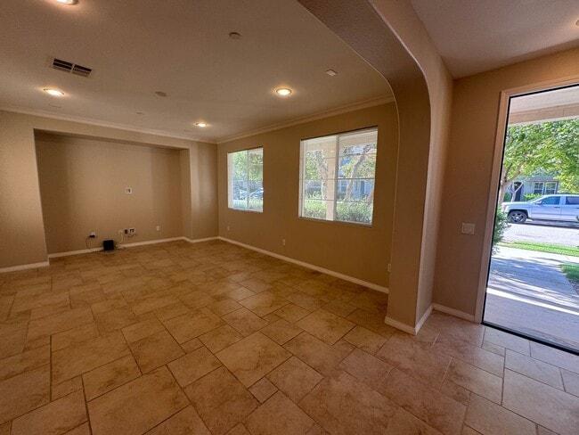 Building Photo - Charming 3-Bedroom Coastal Retreat