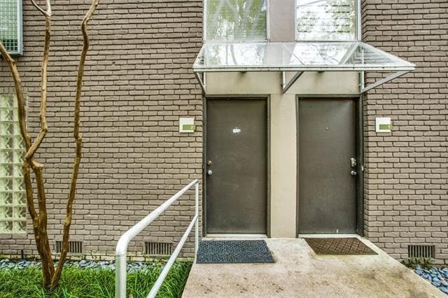 Foto del edificio - 4231 Travis St