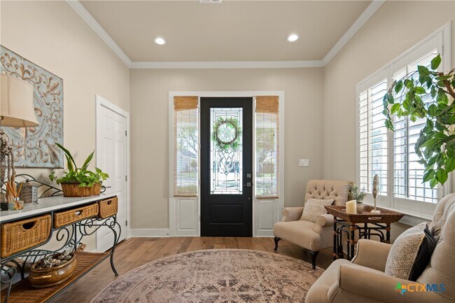 Foto del edificio - 2216 Garden Ct