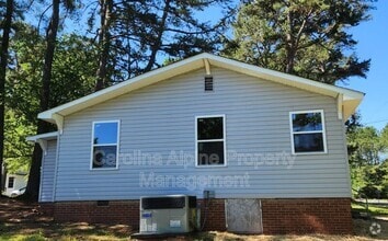 Building Photo - 503 Jackson St
