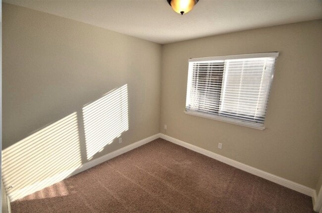 Building Photo - 8263 Florintown Way