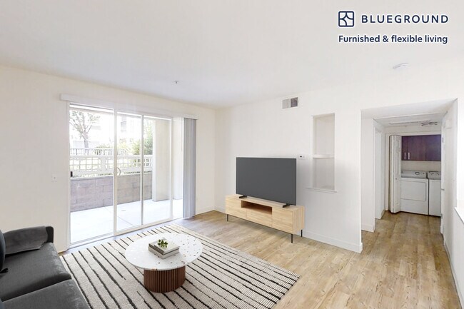 Foto del edificio - 1257 Lakeside Dr