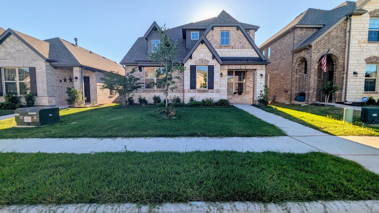 Foto principal - 16933 Sophora Ave