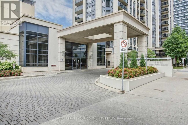 Photo du bâtiment - 155-1155 Beecroft Rd