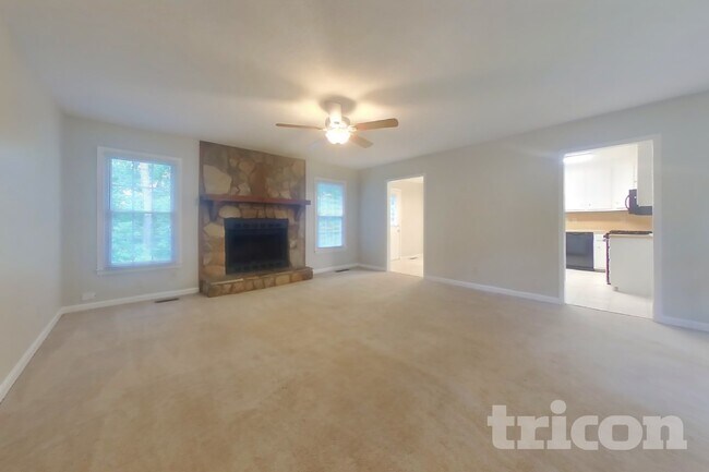 Foto del edificio - 234 Deerchase Dr
