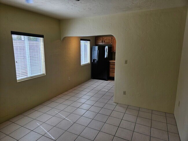 Foto del edificio - 3038 N 34th St