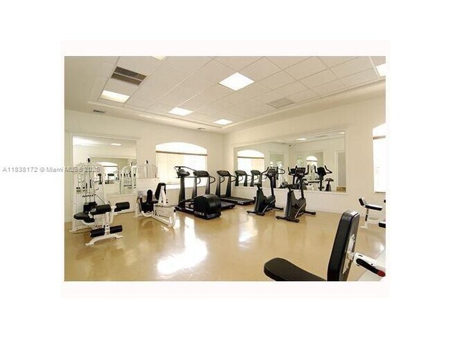 Foto del edificio - 7220 NW 114th Ave