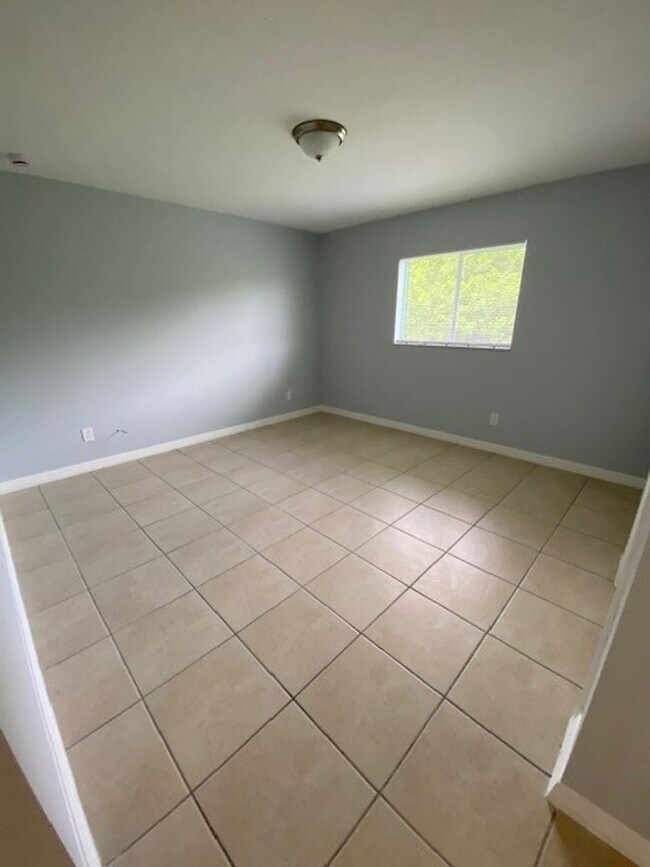 Foto del edificio - DECEMBER MOVE IN SPECIAL VALID UNTIL 12/15/2025!!!!