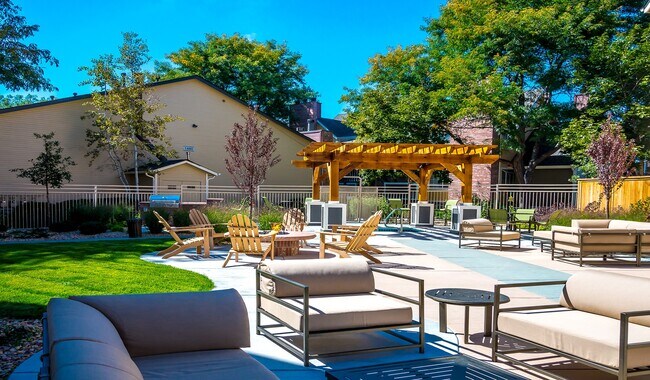 Building Photo - Skyview Apartment Homes