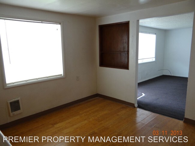 Building Photo - 420 26th St