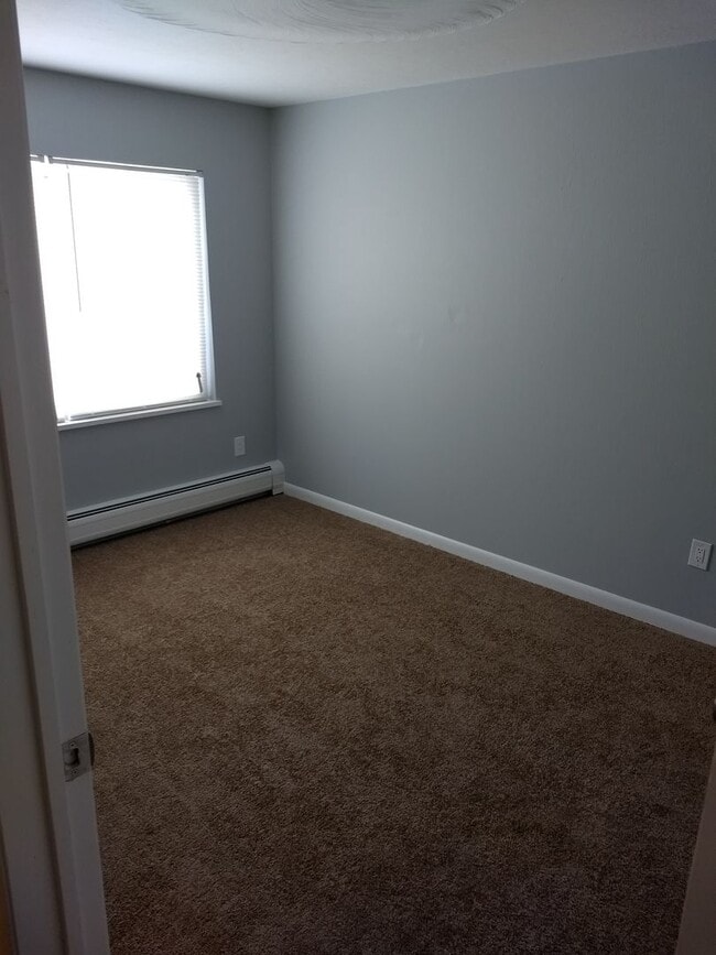 Building Photo - Cozy 2-Bedroom in Historic Georgetown – Mo...