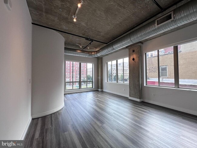 Building Photo - 301 Massachusetts Ave NW