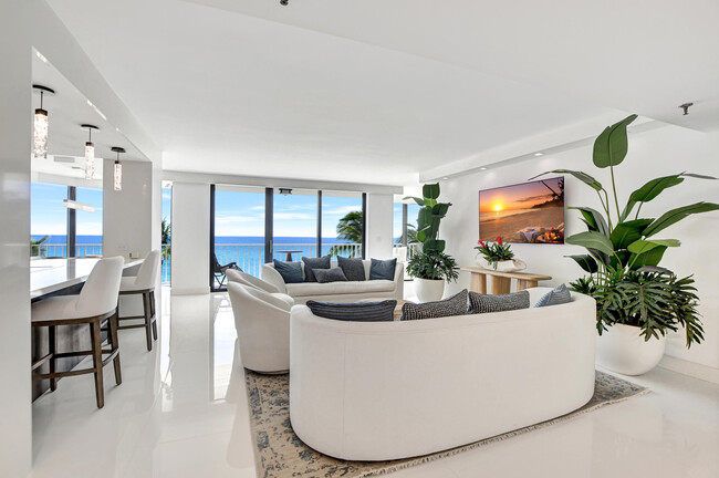 Building Photo - 2917 S Ocean Blvd
