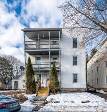 Building Photo - 13 Greenwoods Ave