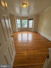 Building Photo - 1118 Lindley Ave