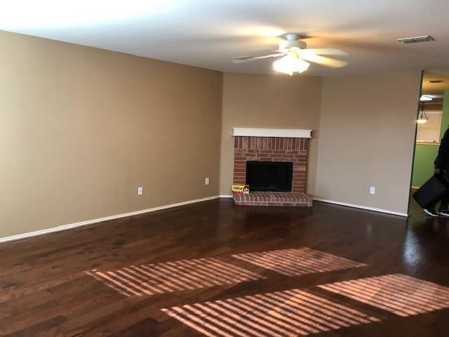 Foto del edificio - 13201 Cleburne Dr