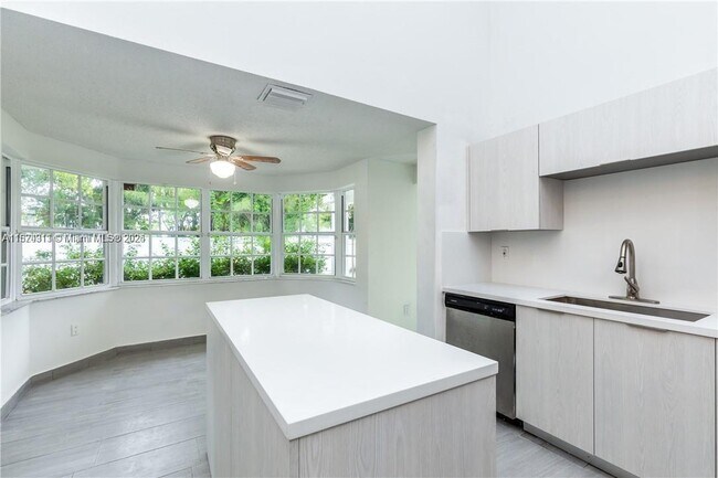 Foto del edificio - 18420 SW 77th Ct