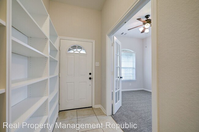 Foto del edificio - 3 br, 2 bath House - 11 Wood Drake Place