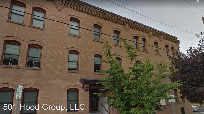 Foto del edificio - 810 NE Couch St