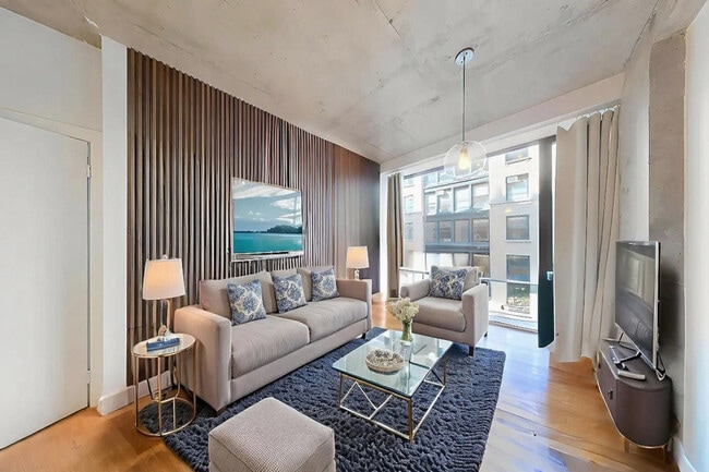 Building Photo - 132 W 26th St