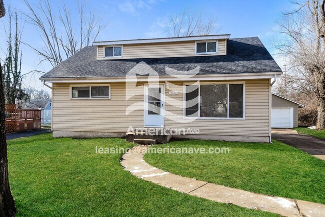 Foto del edificio - 8520 Jacklin Ave