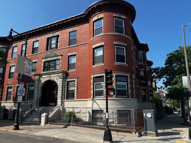 Building Photo - 119 Washington St