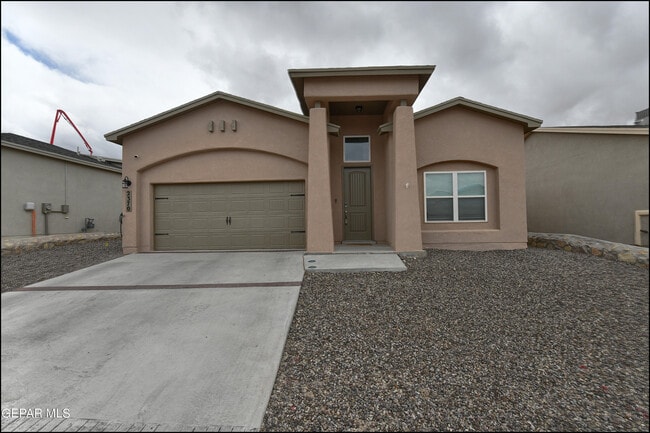 Building Photo - 2370 Enchanted Rock Ln