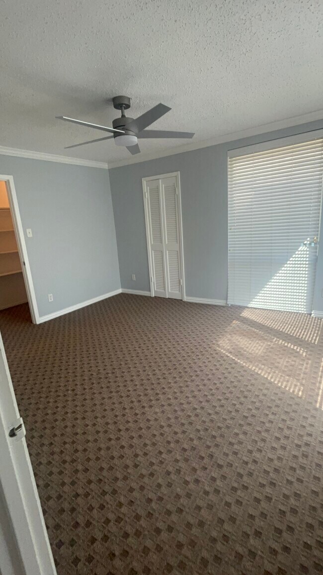 Foto del edificio - 7145 Fair Oaks Ave