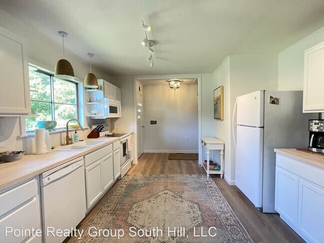 Building Photo - 3 br, 2 bath House - 667 Palmer Point Rd.