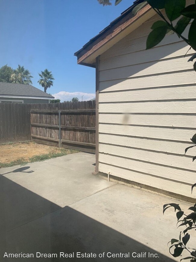 Building Photo - 2 br, 2 bath House - 2209 N 10th Ave