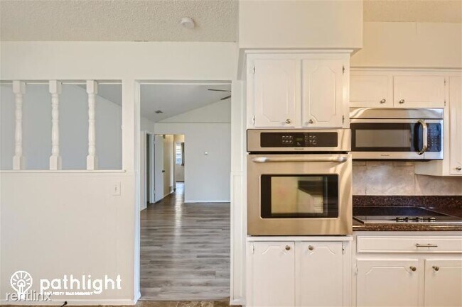 Building Photo - 4 br, 2 bath House - 5621 Galway Lane UNIT