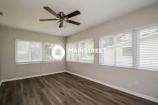 Foto del edificio - 3 Bedroom Pet-Friendly Home in Winter Park, FL with Main Street Renewal