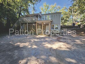 Building Photo - 4300-14302 Wentworth Dr