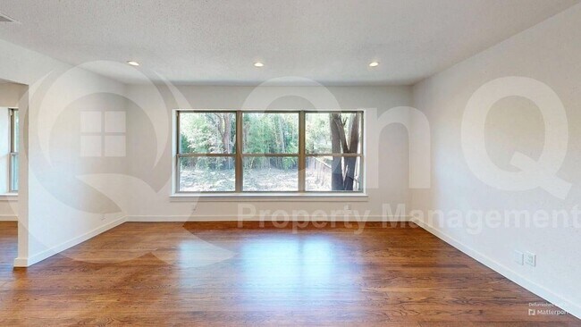 Building Photo - 9351 Angora St