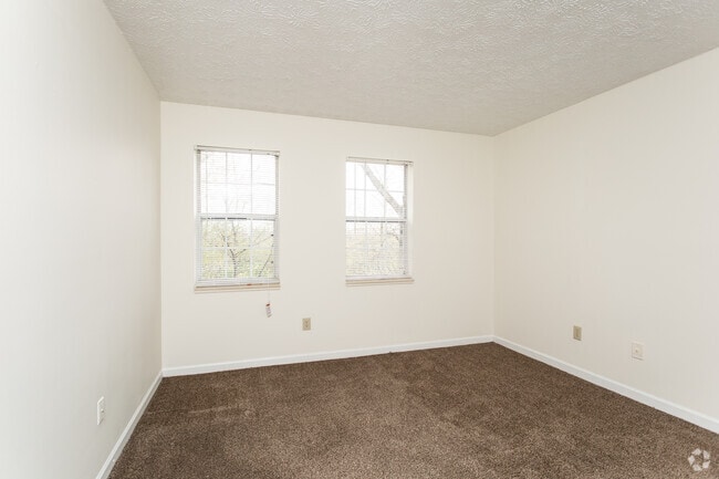 2BR, 1BA - 868-989 SF - Olentangy Village