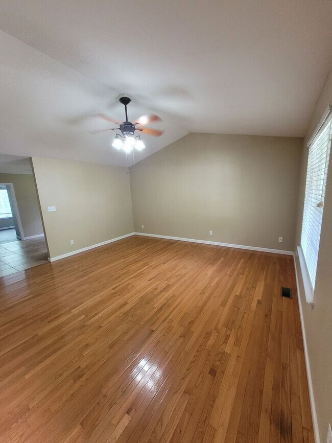 Building Photo - 1874 Black Oak Drive