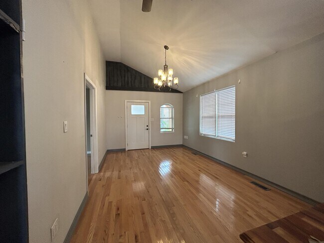 Foto del edificio - 404 Somerville Ave