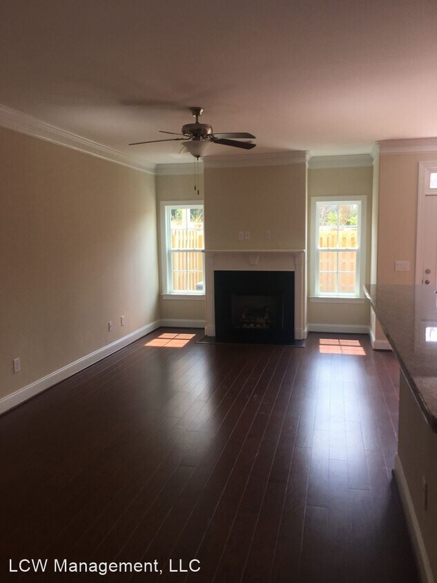 Primary Photo - 2 br, 2.5 bath House - 1252 United Court L...