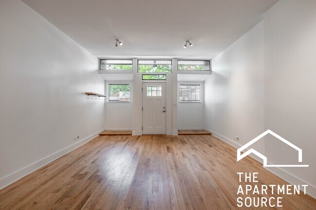 Foto del edificio - 1823 W 17th St